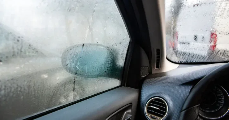 Saatda 140 la gedən maşında intim əlaqədə oldular