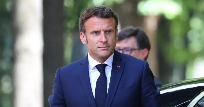 Макрон отправится в африканское турне