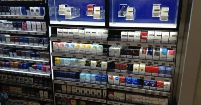 Marketdən siqaret və içki oğurlayan keçmiş məhkum saxlanıldı