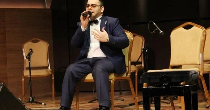 Мурад Садых отмечает 35 летие премьерой песни Xoş Gəldin