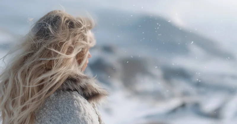 Stilist qışda saçınıza necə qulluq edəcəyinizi izah edir...