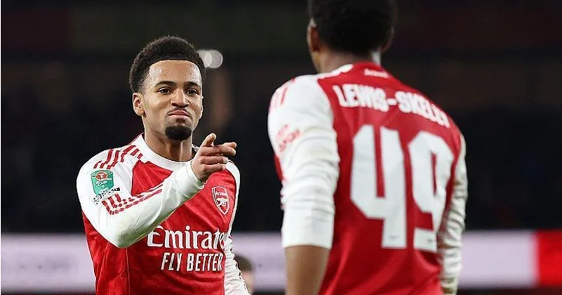 Arsenal komandası rekordunu təkrarlayıb