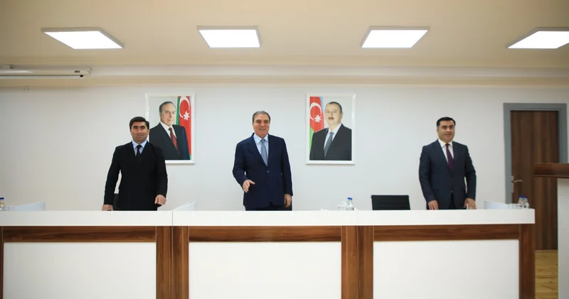 Niyazi Bayramov vətəndaşlarla görüşdü Fotolar