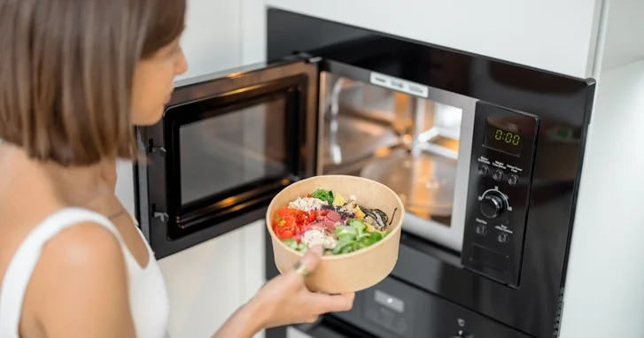 Mikrodalğalı soba qidaya əslində nə təsir edir?