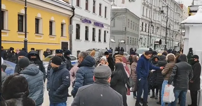 Deputatlar Moskva vilayətində ərzaq talonlarının yenidən tətbiqini təklif edirlər