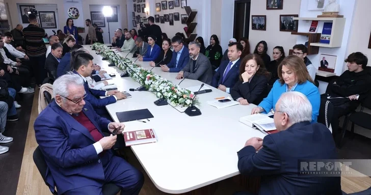 В АУЯ состоялся показ фильма Один пояс, один путь о росте влияния Среднего коридора