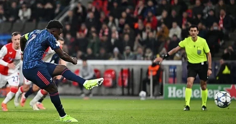 Əliyar Çexiyada: penaltilər, vərəqələr…