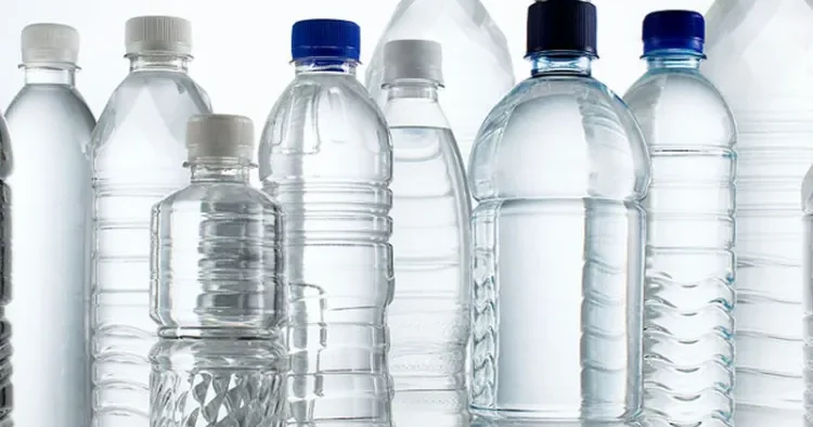 Plastik qabda saxlanılan içkilər sağlamlıq üçün təhlükə yarada bilər Həkimdən XƏBƏRDARLIQ