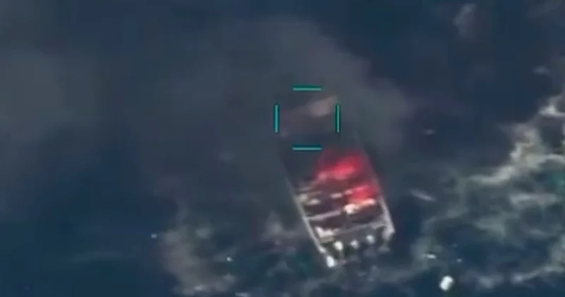 США уничтожили в Тихом океане катер для перевозки наркотиков