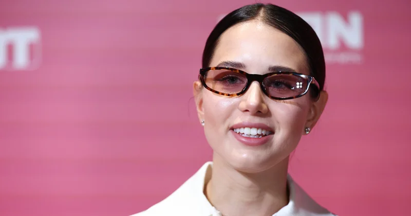 Aurora Kiba Lepsdən hamilə olduğuna işarə etdi...