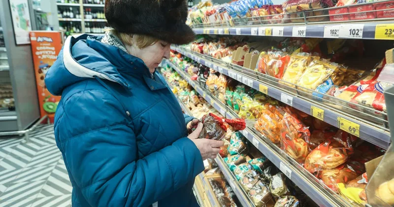 Российские торговые сети распродают свои активы