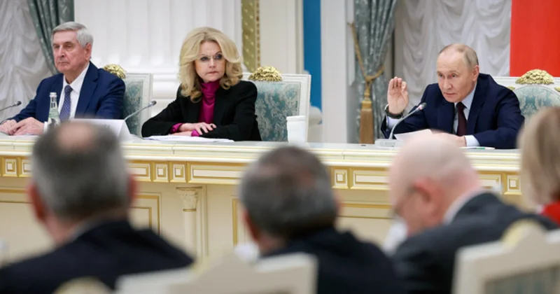 Путин обвиняет западные спецслужбы