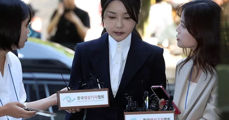 Бывшая первая леди Южной Кореи признала получение подарков