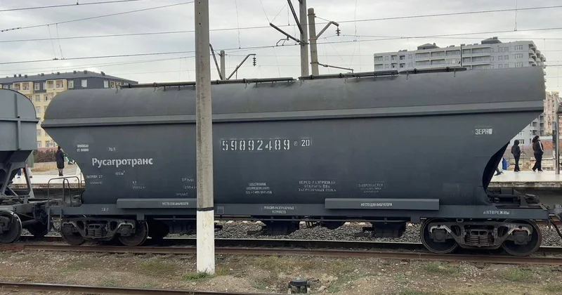 Поезд с грузом пшеницы, прибывший из России, прибыл в Армению, проследовав через территорию Азербайджана
