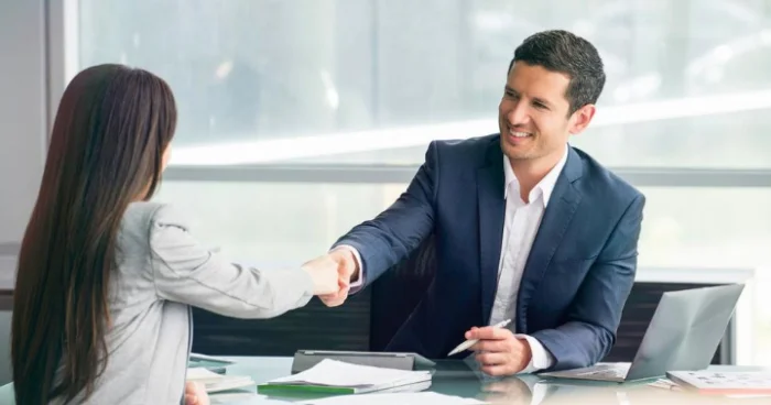 Yeni işə girəndə hər kəsin etdiyi 5 səhv