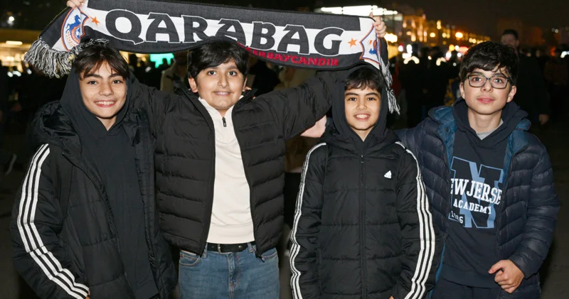 “Qarabağ” “Çelsi” oyunu öncəsi Bakıda futbol bayramı...