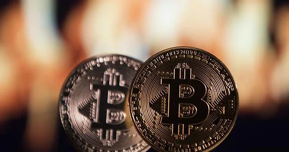 “Bitcoin”in qiyməti aylar sonra 100 min dollardan aşağı düşdü