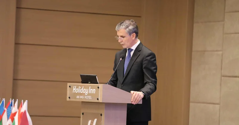 “ZƏFƏR YENİ MİLLİ İDEOLOGİYAMIZDIR” “Gəlin, elə edək ki, hüquq həm də gündəlik ədalətdə özünü sübut etsin” (FOTO)