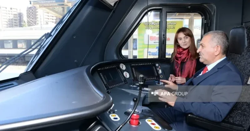 “Qatar relsinin üstündə oturub, siqnal veririk, heç baxmır” Maşinistlə müsahibə