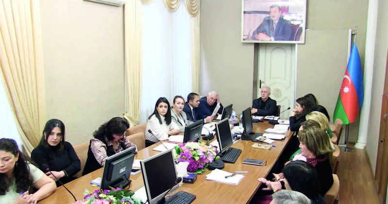 Gəncədə maarifçi şairə ehtiram