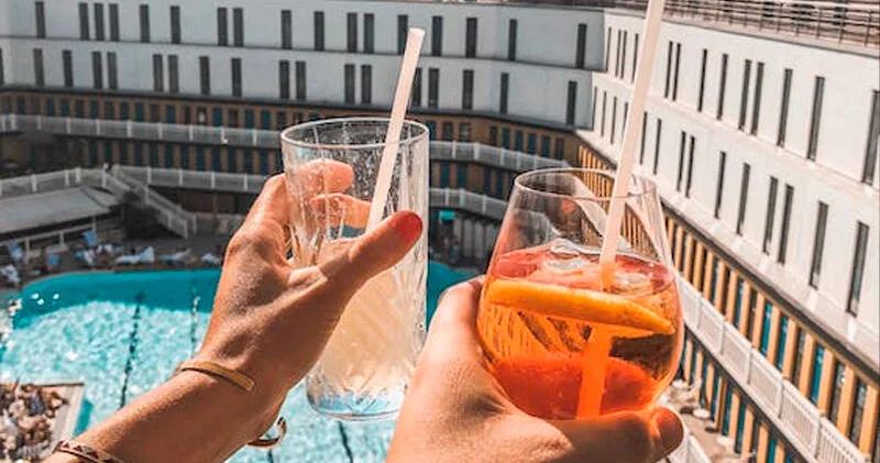 Bu ölkədə çantanızdan bərk yapışın...