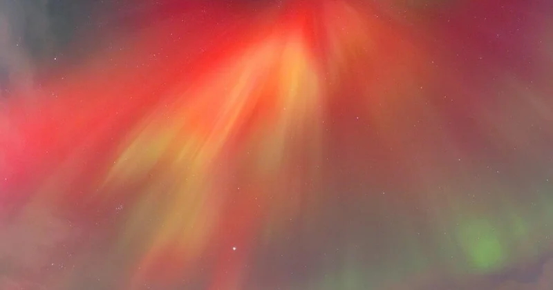 Яркие полярные сияния в Европе ВИДЕО