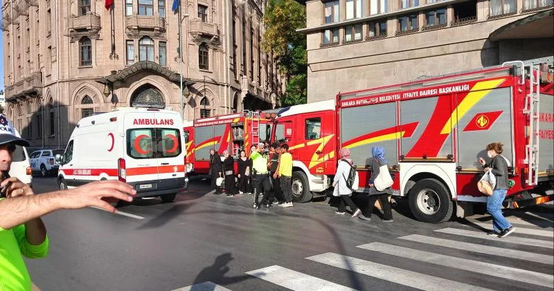 Ankarada universitetdə partlayış: xəsarət alanlar var