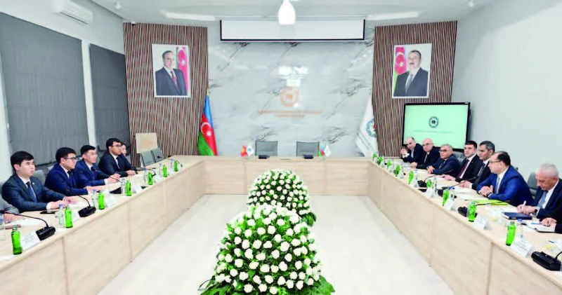 Qırğızıstan heyəti AHİK də