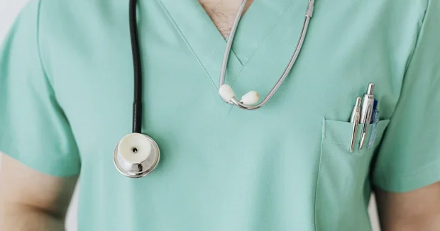 Tibb işçisindən dəhşət: Növbədə rahat işləmək üçün 10 nəfəri öldürdü