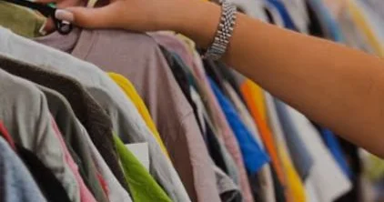 Keyfiyyətsiz geyimlərin artmasının əsas səbəbi NƏDİR? EKSPERT RƏYİ