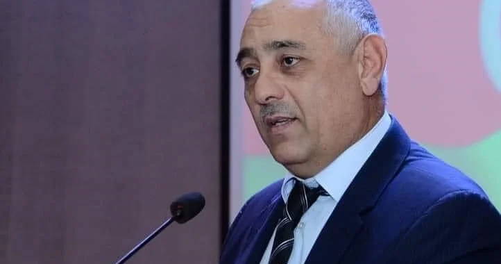 Prezident araşdırmaçı professor Seyfəddin Rzasoyu təltif etdi