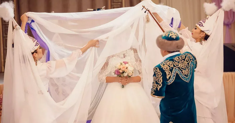 Запрет есть, но никто его не соблюдает : в Казахстане предложили узаконить многоженство