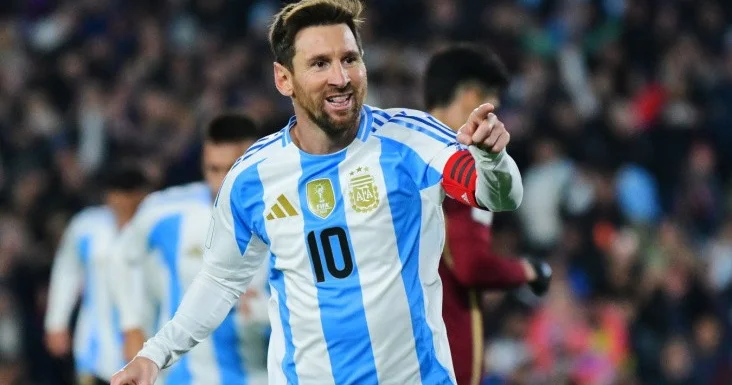 Argentina milli komandası 2026 cı il dünya çempionatı üçün formasını təqdim edib FOTO