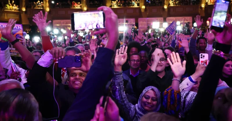 Трамп провалил вотум доверия: парад ночной демократии наша корреспонденция