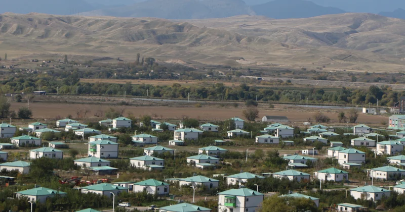 Компания AS İnşaat построила 103 дома в селе Агалы ФОТО