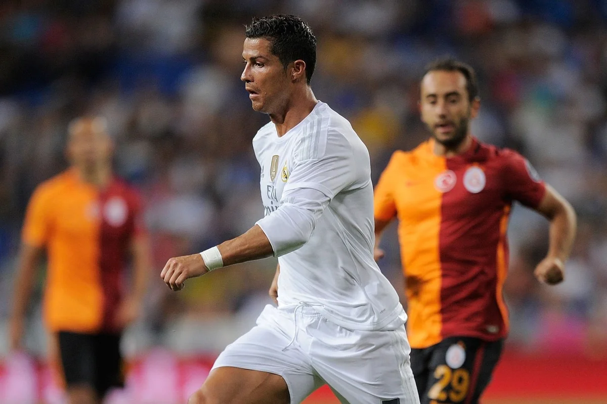 Qalatasaray və Kriştiano Ronaldo daha populyardırlar FOTO İdman və Biz