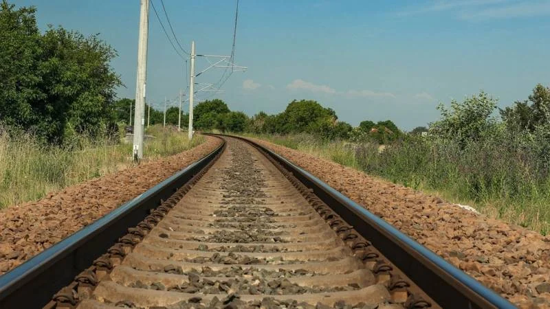 Dəmir yolu tikintisi çökdü 13 işçi itkin düşdü