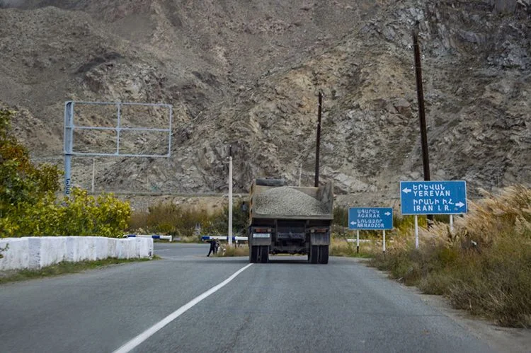 Ermənistan, Hindistan və İran üçtərəfli ticarət yolu yaradır