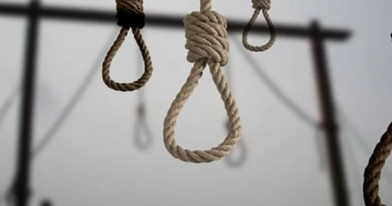 13 yaşlı oğlan ailəsini qətlə yetirən şəxsləri edam etdirdi (VİDEO)