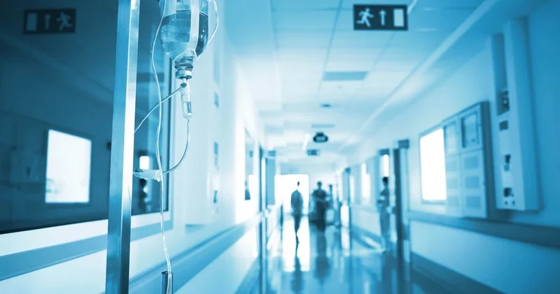 Salyanda məktəbdə tüstülənmə: 10 şagird, 2 texniki işçi zəhərləndi