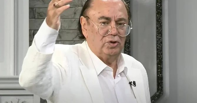 Xalq artistinin qızı olduğunu deyən qadın: Qəbul olunmadığım üçün maska taxıram