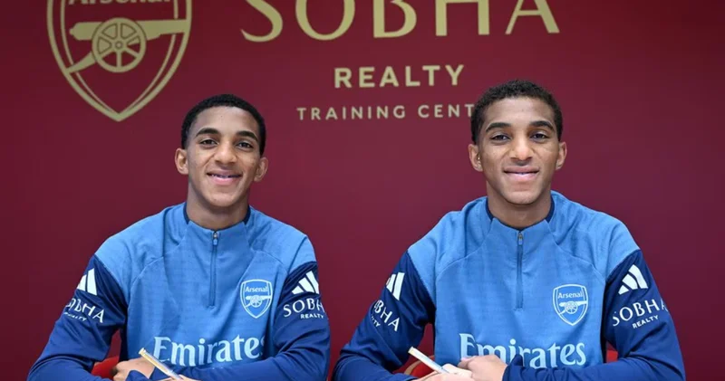 “Arsenal” əkizlərlə müqavilə imzaladı