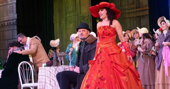 Бедные художники Парижа погрузили Баку в мир любви и творческой страсти (ФОТО)