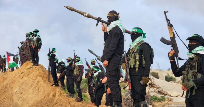 HƏMAS Qəzza sülh prosesi üçün ağır silahları yerə qoymağa razıdır