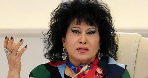 Zeynəb Xanlarovanın yeni FOTOSUNU paylaşdı KONKRET