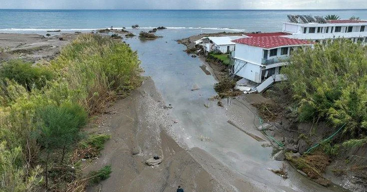 Güclü qasırğa Yunanıstanda ciddi fəsadlar törədib