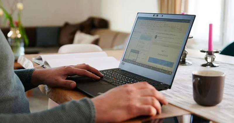 Deputat evdən işləməkdən danışdı: Zamanı gəlib