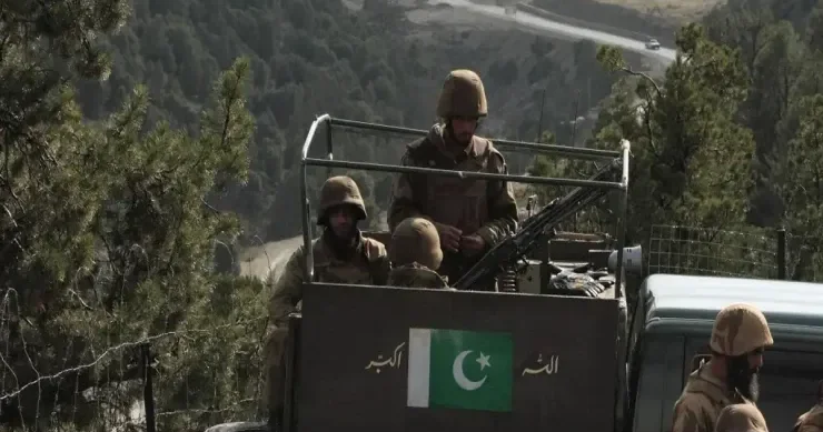 Pakistan və Əfqanıstan sərhədçiləri arasında atışma baş verdi