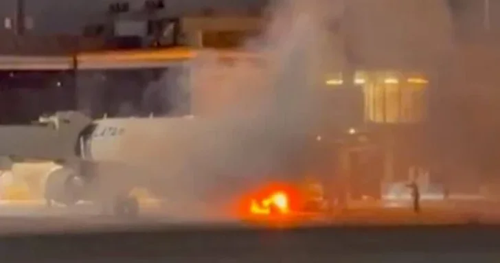 ЧП в Бразилии: Airbus A320 охватило пламя на взлетной полосе