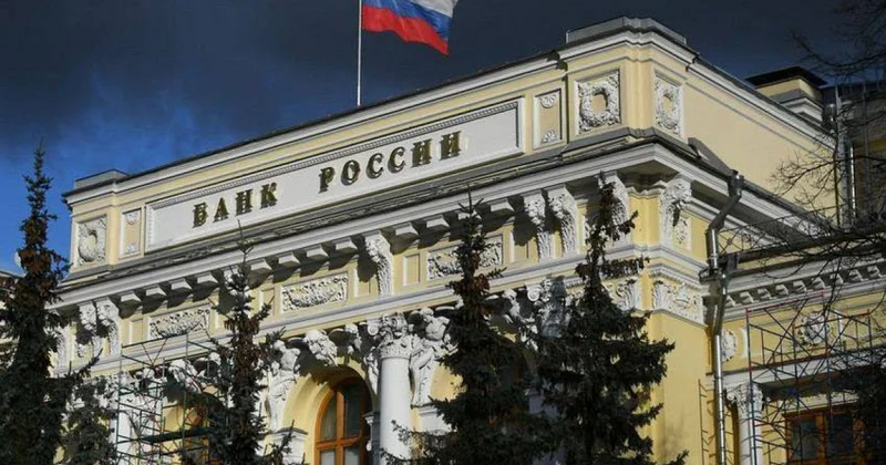 Rusiya beynəlxalq pul köçürmələri ilə bağlı məhdudiyyətləri aradan qaldırır